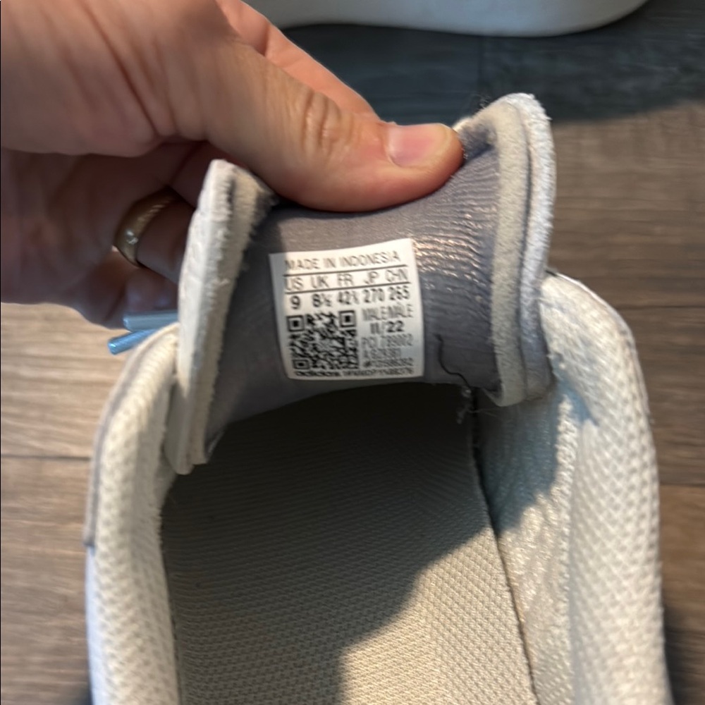 Adidas Classic White and Light Blue Sneakers - Picture 2 of 4